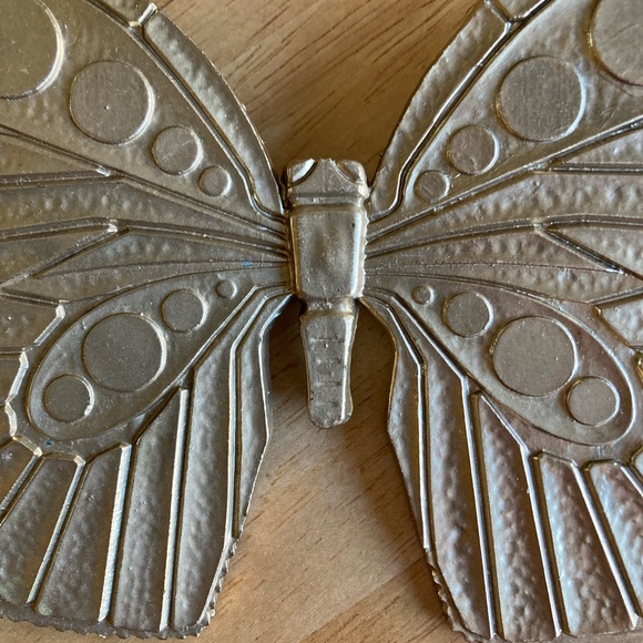 1968 Set of gold Butterfly wall hangings - Picture 9 of 12